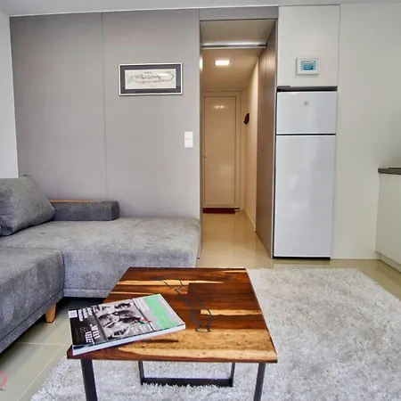 Fecskefeszek Resorts - Hostaid Apartment Tihany